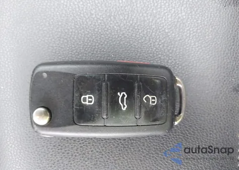 2013 Volkswagen Beetle 2.5L from USA, damaged, VIN 3VW5P7AT5DM831626